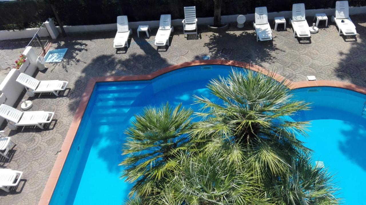 Hotel Enrica Cervia Exteriör bild